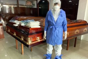 Funerales los angeles del castillo